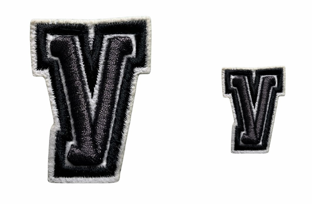 PATCH VINTAGE COLLEGE LETTER V